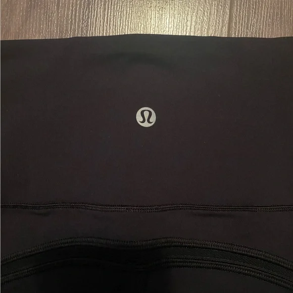Size 6 Lululemon Leggings - Picture 3 of 7